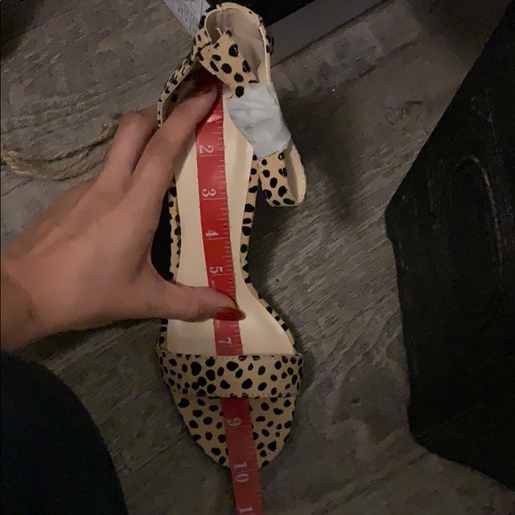 LIMITED QTY: Sizes 5.5 & 6 🚨✨ Cheetah Block Heels - Picture 7 of 8